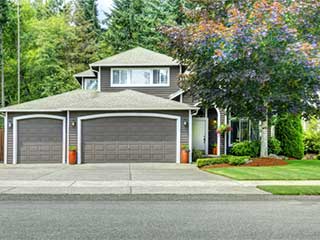 Which Garage Door Should I Choose? | Garage Door Repair Lake Zurich, IL Which Garage Door Should I Choose? | Garage Door Repair Lake Zurich, IL